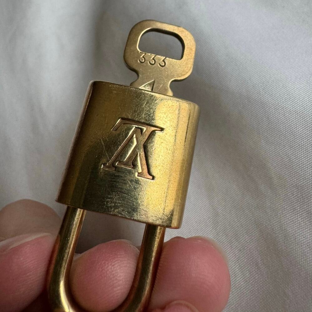 Rare Louis Vuitton Lock & Key Gold 333 Angel Number - Picture 10 of 11